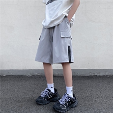 灰色