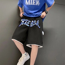 黑色