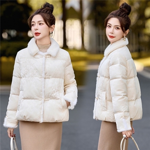 BAO款新增颜色2025年冬季新款新中式盘扣刺绣提花羽绒服女图片
