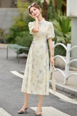 2025年夏季新款中长款新中式民族风旗袍收腰刺绣花连衣裙，女装连衣裙，简韵佳