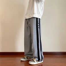 灰色