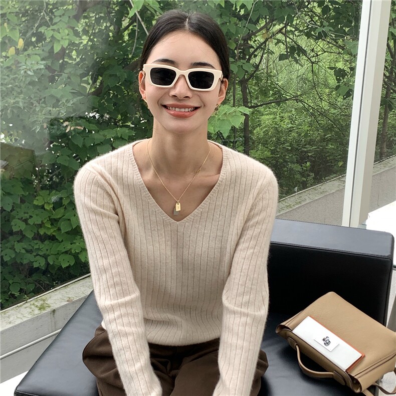 2025秋冬百搭时尚v领长袖针织保暖打底衫,女装羊绒衫,玛卡隆羊绒