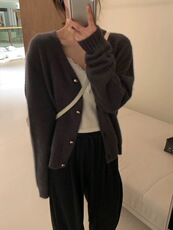 秋冬纯色V领长袖羊毛针织衫女韩版宽松时尚开衫，女装羊毛衫，恩泰羊绒
