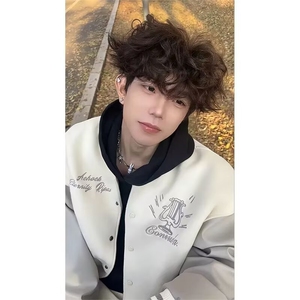 J546-P70 早秋美式皮袖棒球服外套2025新款刺绣拼色潮宽松图片