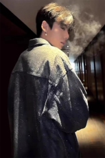 美式高街烫钻牛仔外套潮牌复古高级感痞帅夹克上衣JK3401特P100，男装工装外套，星座908-1