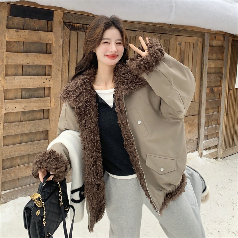 现货:冬装新款高级感毛绒拼接两穿加厚派克服2C135-8955P225K328,女装派克服,2C135