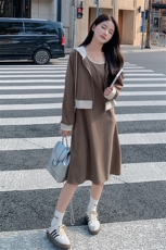 2023年秋季连衣裙卫衣套装B190-82398-P150-K208，女装套装/套裙，一九零