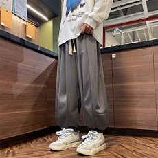 灰色