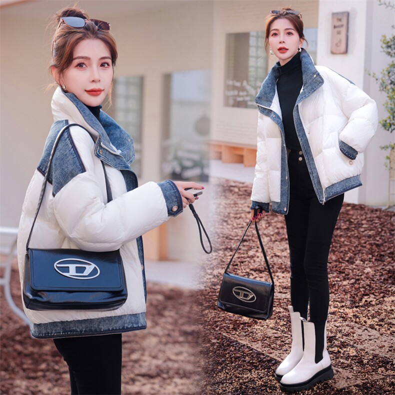 【现货放心推】2023新款冬装拼接牛仔撞色立领羽绒服90白鸭绒，女装羽绒服，雅静靓衣