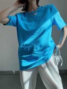 后背链条T恤图片