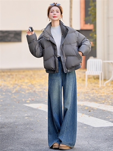 2025冬季新款牛仔拼接休闲风立领短款羽绒服图片
