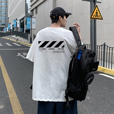白色