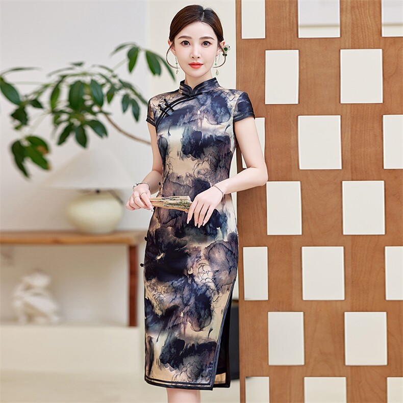 送考妈妈真丝国风水墨印花中长款桑蚕丝改良旗袍女气质显瘦连衣裙,女装汉服/婚纱/旗袍/礼服,小荷流