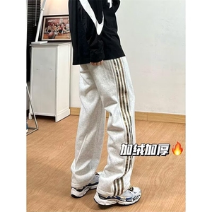 现货 美式加绒三条杠直筒休闲卫裤男K45特P40图片