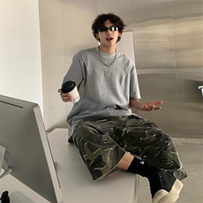灰色