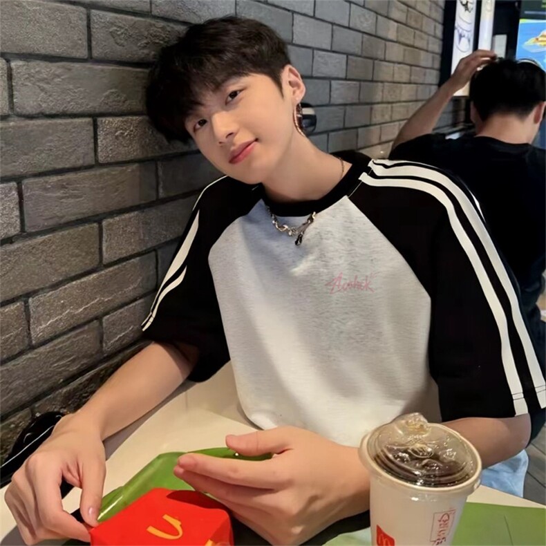 抖音得物品质二开240克宽松纯棉美式潮牌插肩三杠织带短袖T恤，男装T恤，电商A486-1