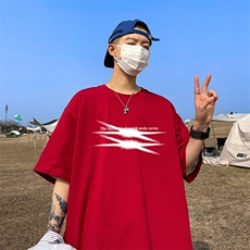 酒红色