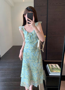 显白天丝绿印花荷叶吊带长裙连衣裙,女装连衣裙,湘姗