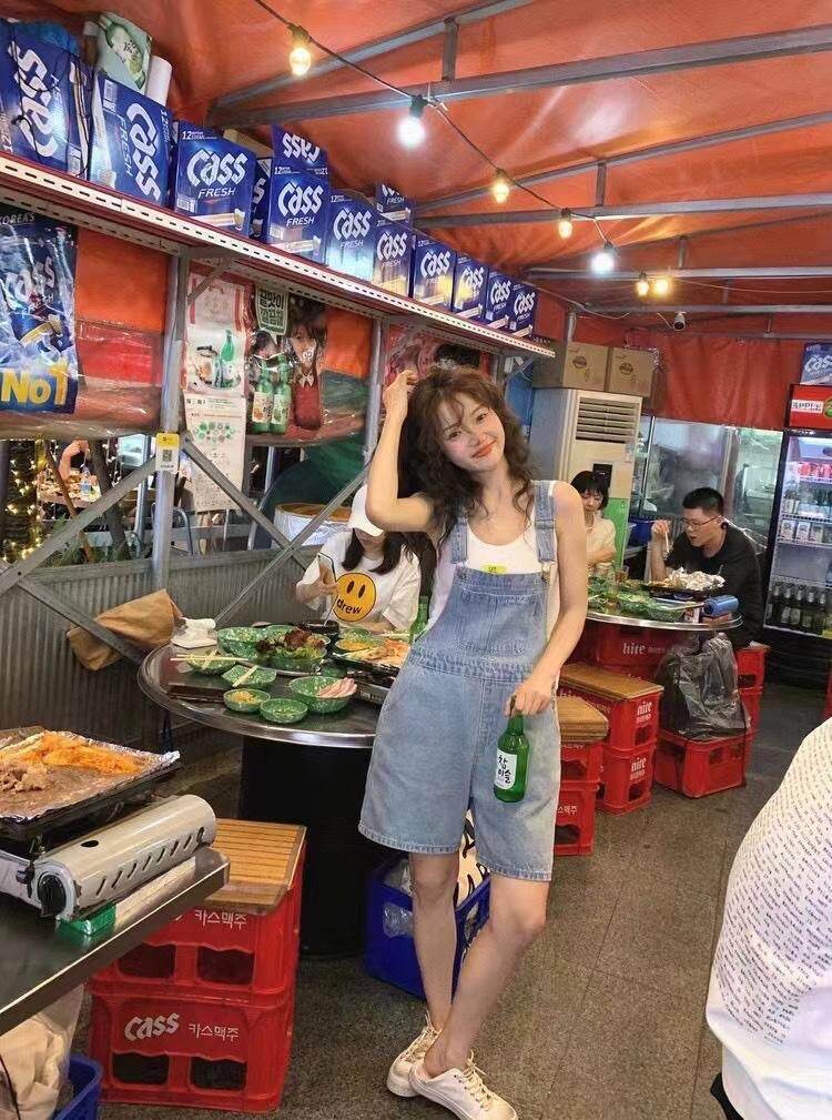 蕾丝拼接个性短袖牛仔裤，女装牛仔裤，丽本