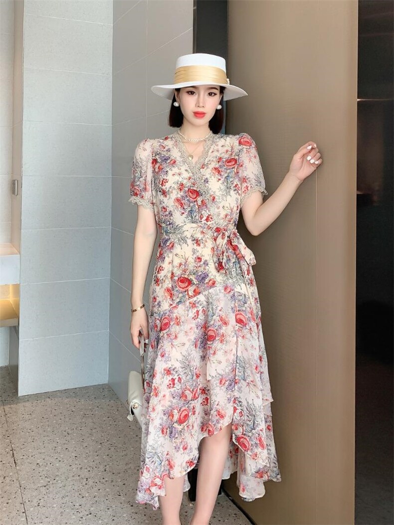 现货，连衣裙，女装连衣裙，斯瑞威