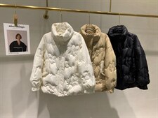 休闲羽绒服，女装羽绒服，怡梦情缘