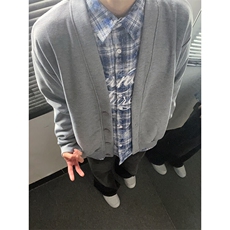 灰色
