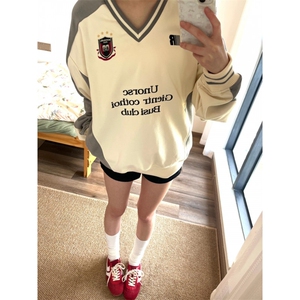 WE1949-P46 徽章V领撞色拼接美式重磅运动卫衣男女图片
