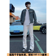 白色