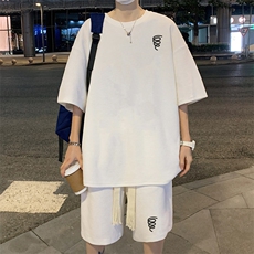 白色