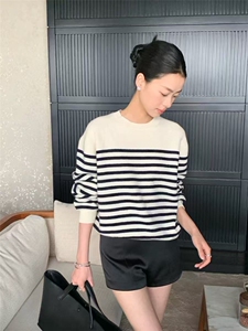 半城羊绒，清河清河羊绒制品市场北区F7栋北侧