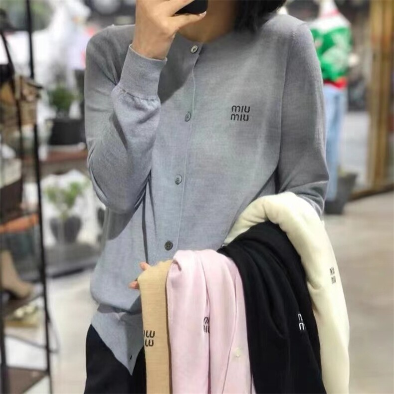 2024年秋季纯色圆领长袖薄款刺绣针织开衫,女装羊毛衫,百纯羊绒