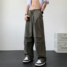 军绿色
