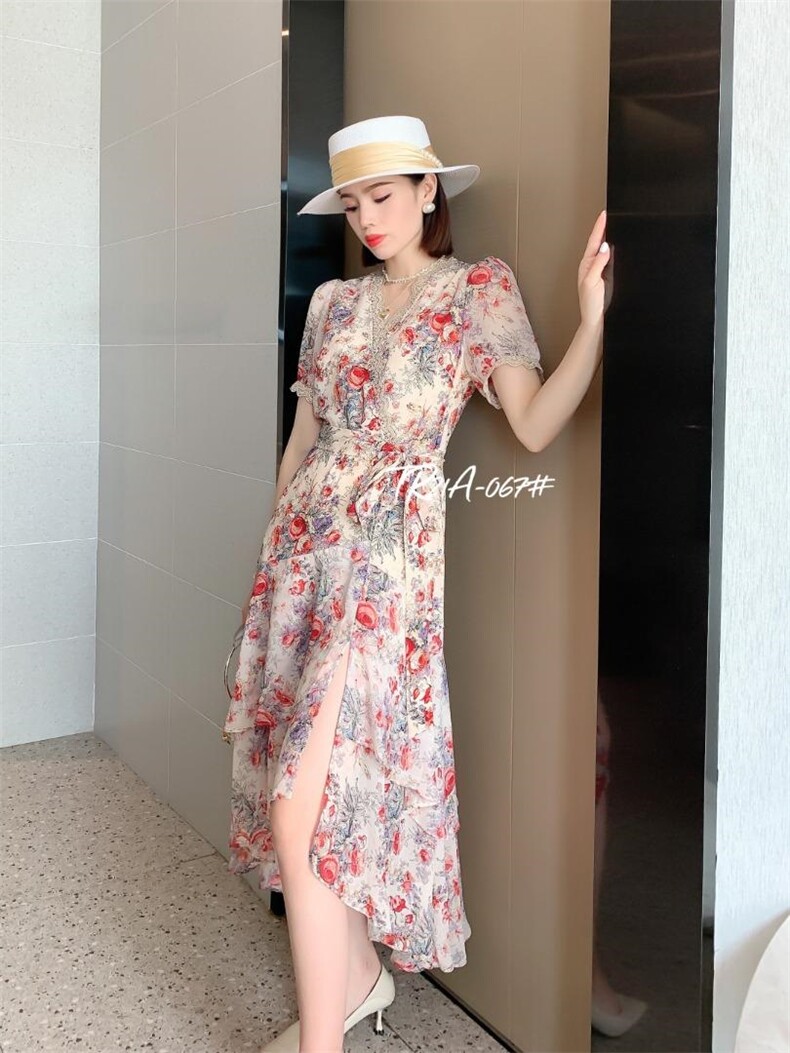 现货，连衣裙，女装连衣裙，斯瑞威