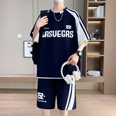 藏青色