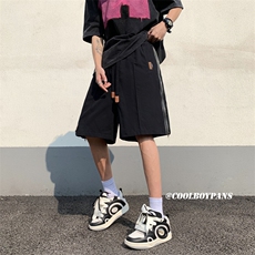 黑色