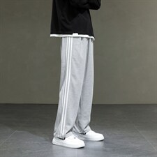 灰色