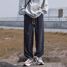 深灰色
