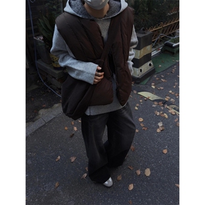 【有货】3361CC-特P68 线型分割棉服马甲男加厚V领保暖背心图片