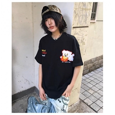 黑色