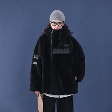 黑色
