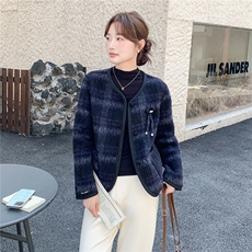 韩系小香风拼接羊毛呢外套女秋冬2025新款设计气质小个子短款大衣，女装毛呢外套，1C130