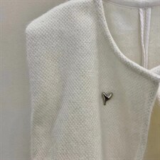 垫肩小别针马甲，女装马甲，Queena PHoebe