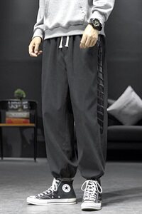 2021新款 沙发黑色休闲宽松印花运动裤A061-K1822-P45控价68图片