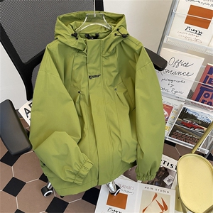 高品质秋款男连帽夹克字母刺绣大口袋冲锋衣魔术贴外套J237 P55图片