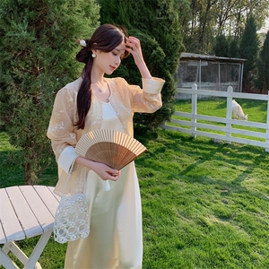 新中式压花防晒上衣吊带连衣裙套装女夏国风甜美小香风爆款两件套图片