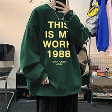 墨绿色