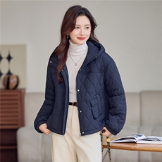 现货!2025年冬季时尚连帽加厚女外套，女装棉衣/棉服，依恋蒂丝