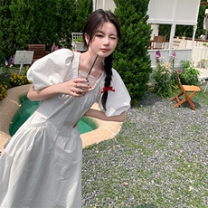 【现货新品】大气V领简约气质显瘦泡泡袖连衣裙F528-P135-K188，女装连衣裙，2C255