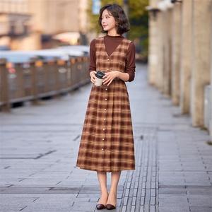 长袖格纹连衣裙女2025新款春秋气质高级感格子小香风背心裙套装图片