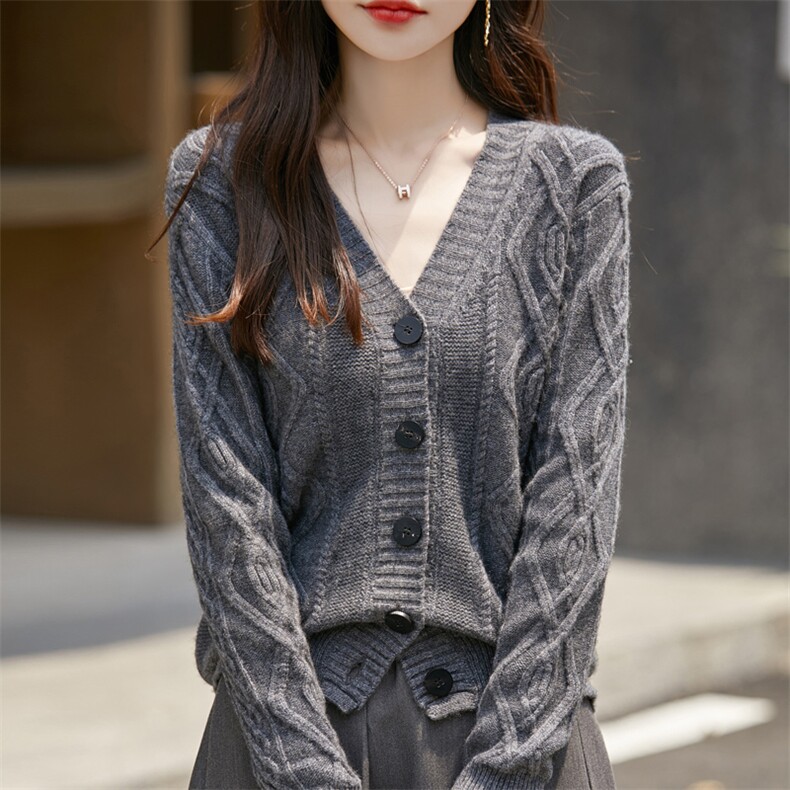 V领菱形扭花100%纯羊毛开衫女宽松慵懒风羊绒衫长袖针织外套毛衣,女装羊毛衫,昭美羊绒